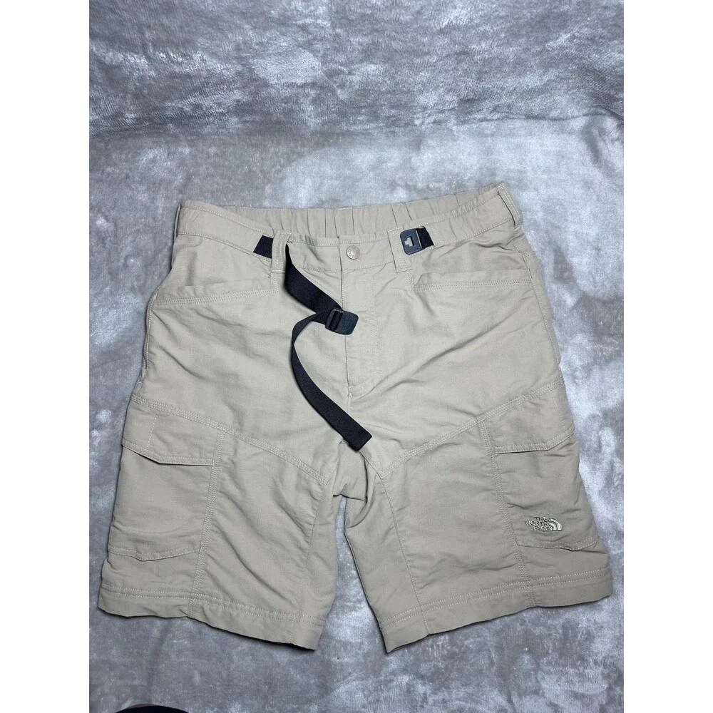 The North Face Cargo Shorts Men's Size Medium Beige Tan Hiking with Belt
